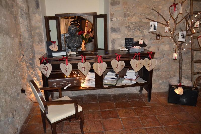 Castello Di Limatola - Lobi