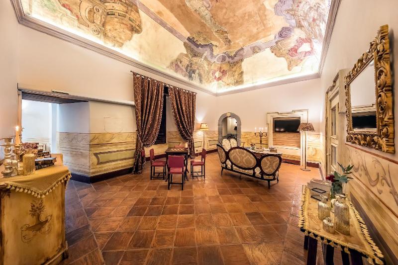 Castello Di Limatola - Lobi