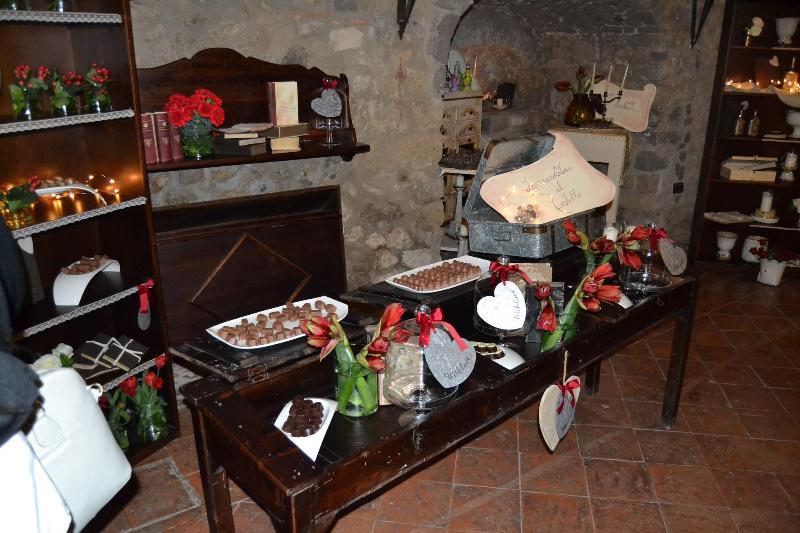 Castello Di Limatola - Lobi
