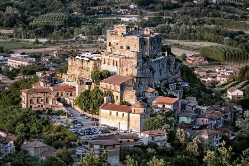 Castello Di Limatola - Genel