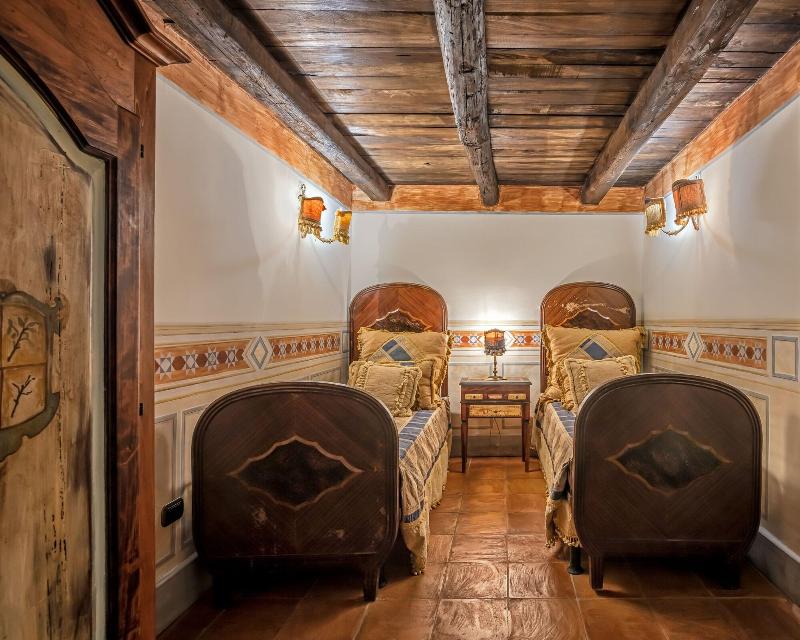 Castello Di Limatola - Oda