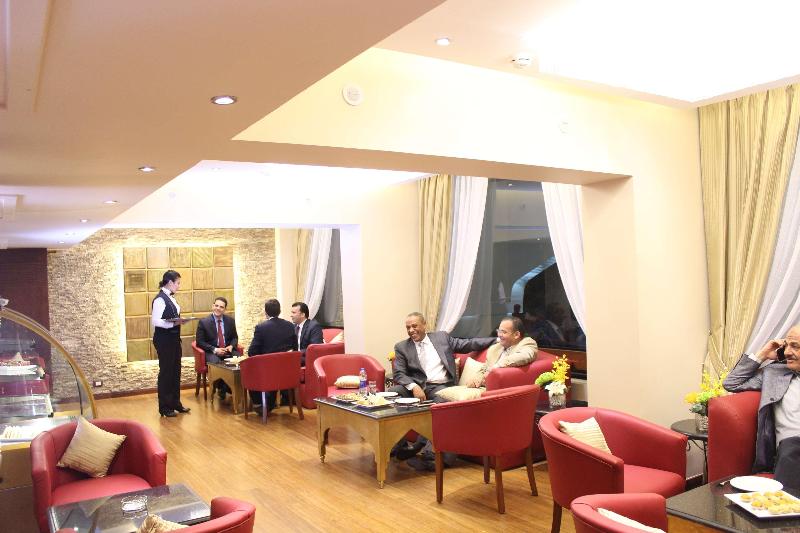 Golden Tulip Flamenco Cairo - Bar