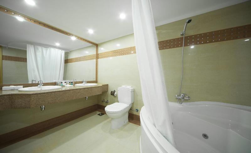 Golden Tulip Flamenco Cairo - Oda