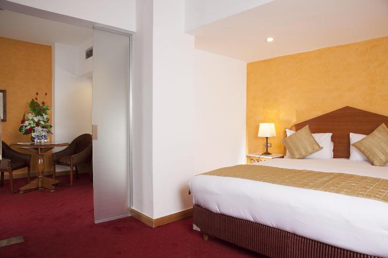 Golden Tulip Flamenco Cairo - Oda