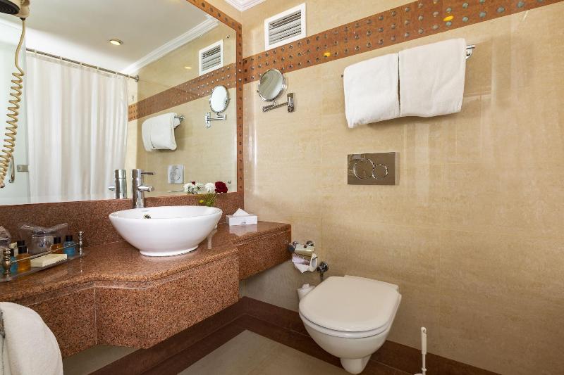Golden Tulip Flamenco Cairo - Oda