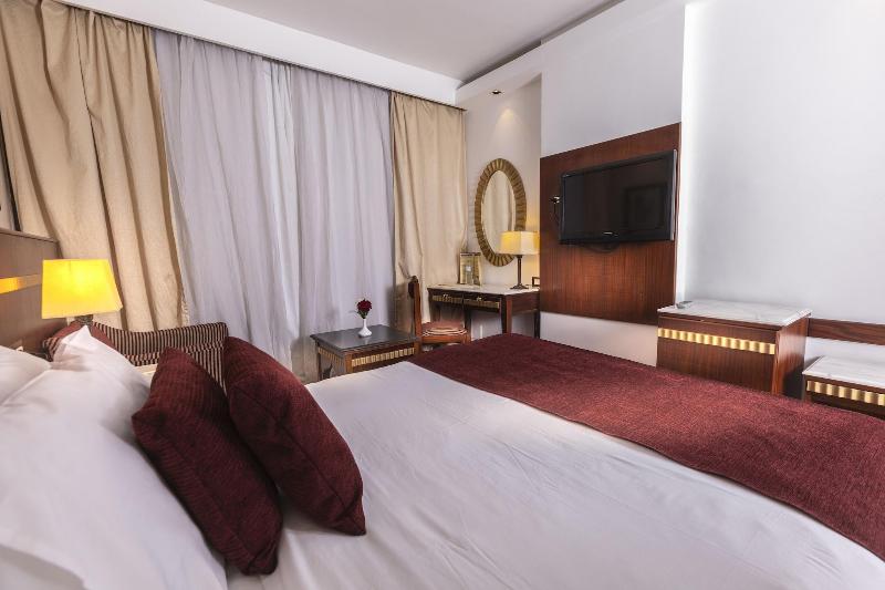 Golden Tulip Flamenco Cairo - Oda