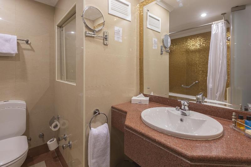 Golden Tulip Flamenco Cairo - Oda