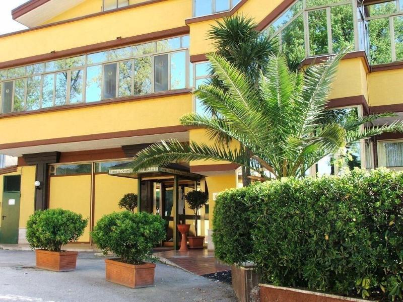 Cristal Hotel - Genel