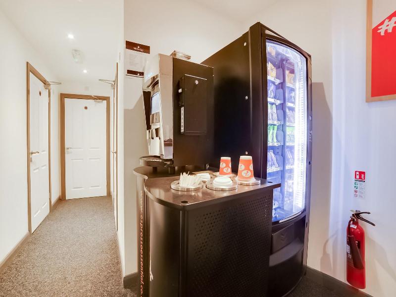 Snooze Hotel - Lobi