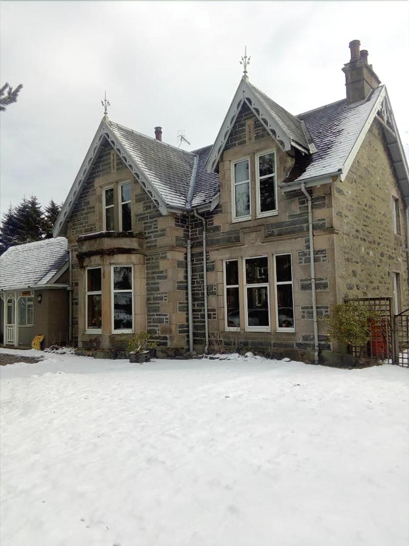 Avondale House - Genel