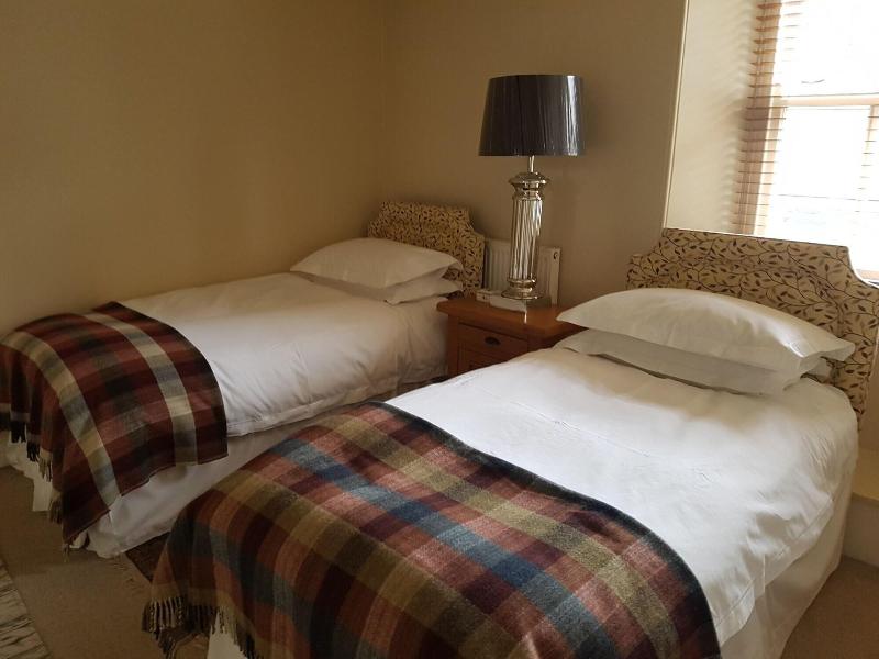 Black Bull Hotel - Oda