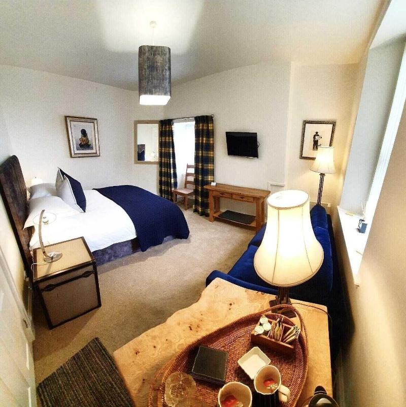 Black Bull Hotel - Oda