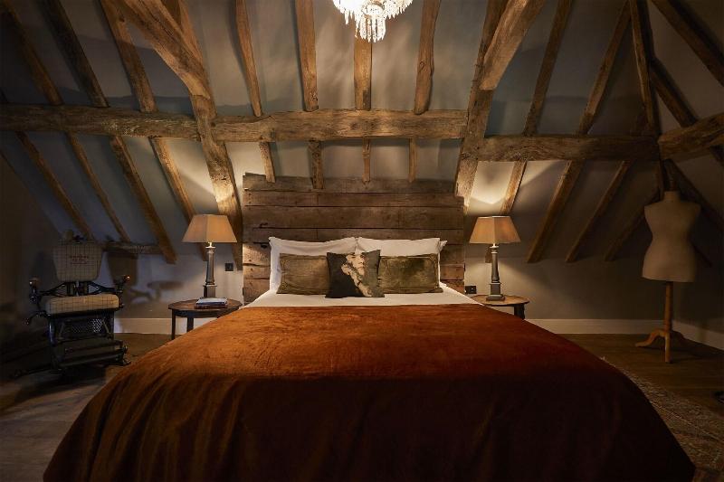 The Bell In Ticehurst - Oda