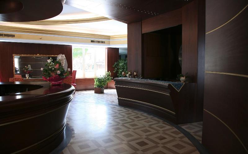 Hotel Royal - Bar