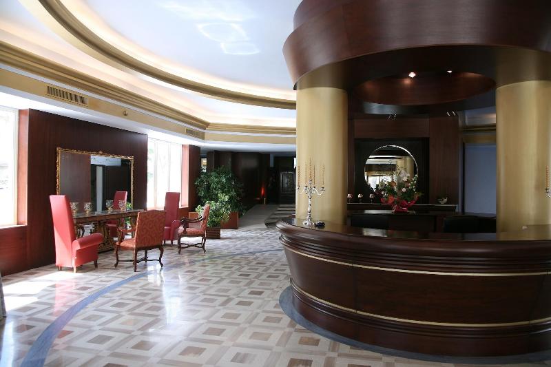 Hotel Royal - Lobi