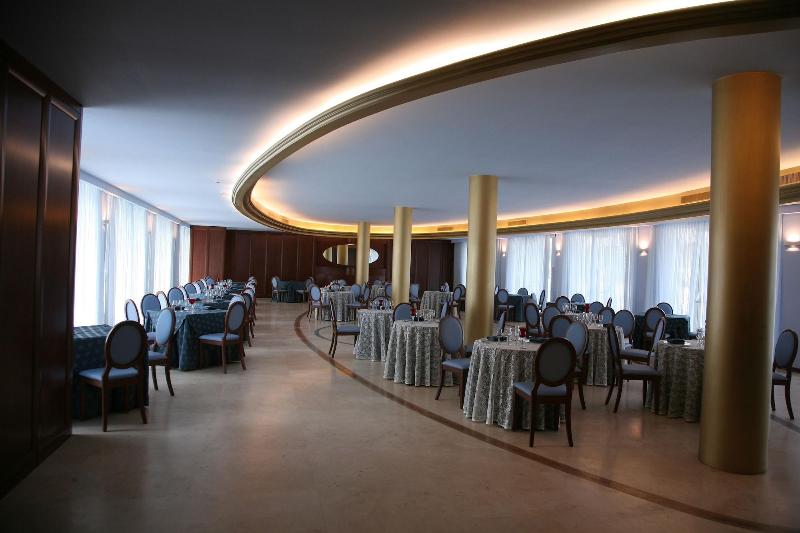 Hotel Royal - Restoran