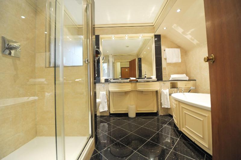 Fredrick's Hotel Restaurant & Spa - Oda