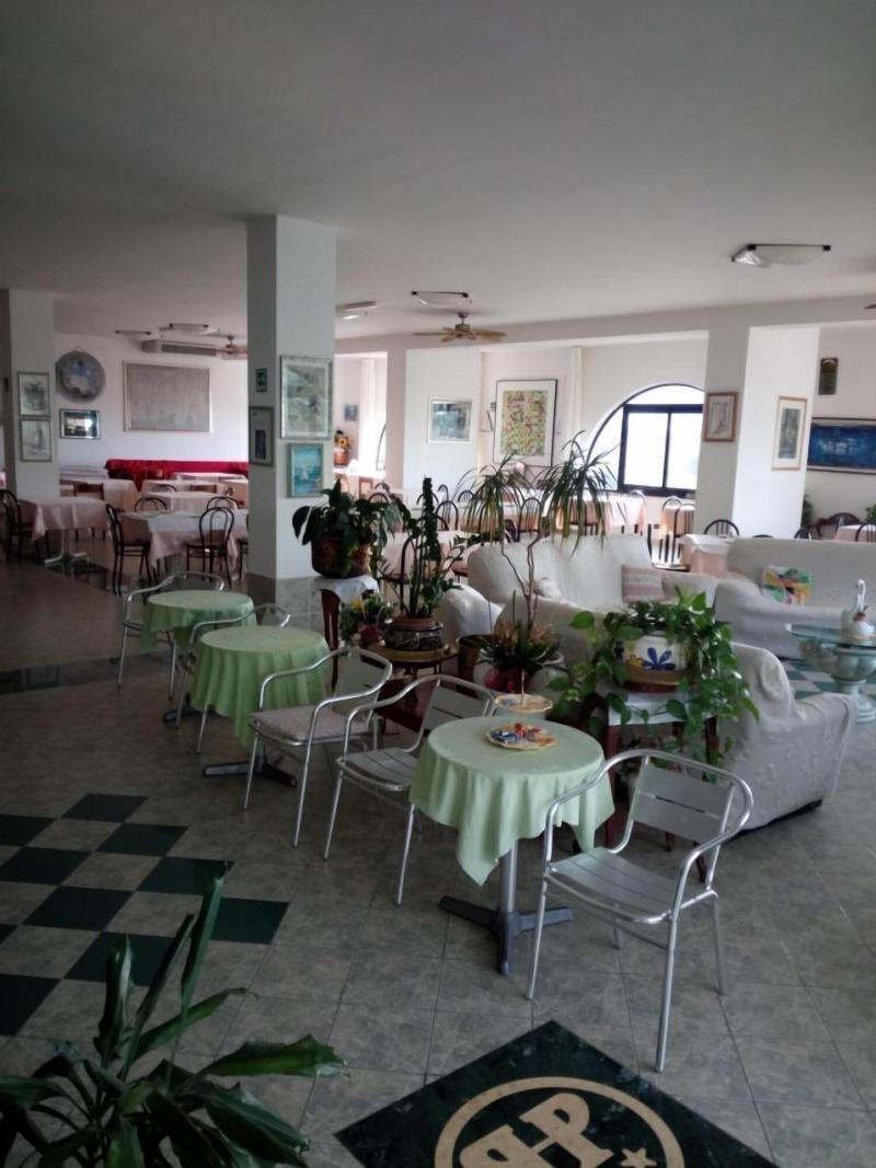 Hotel Piccolo Paradiso - Lobi