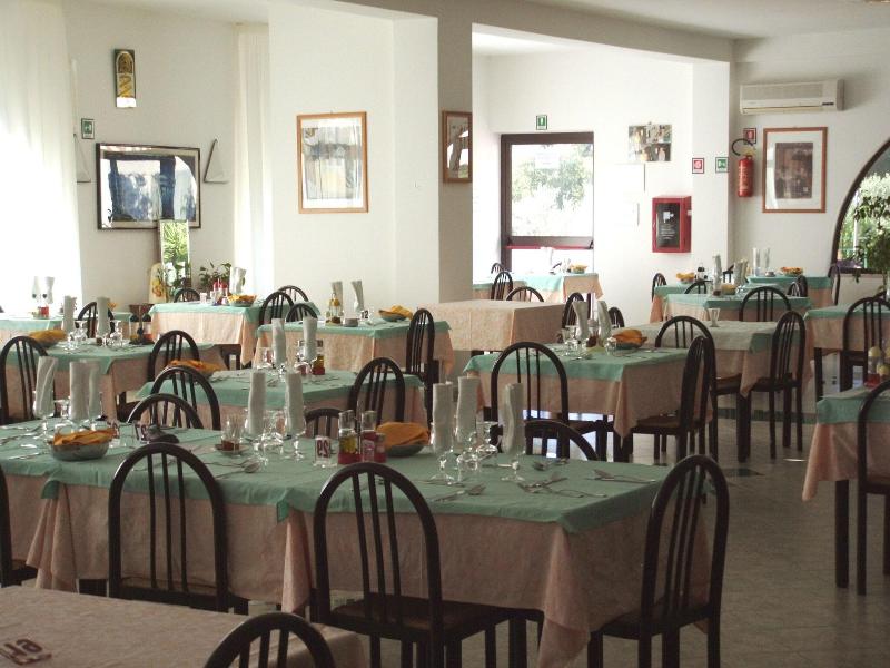 Hotel Piccolo Paradiso - Restoran
