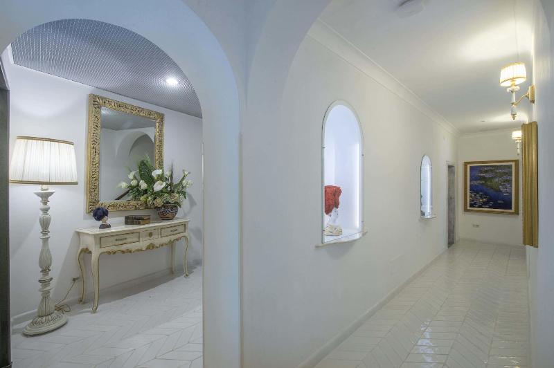 Hotel Pellegrino - Lobi