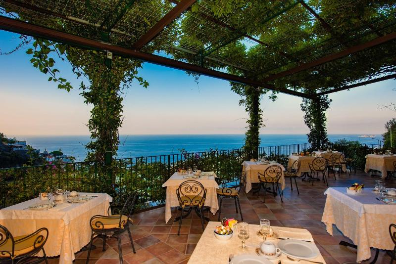 Hotel Pellegrino - Teras