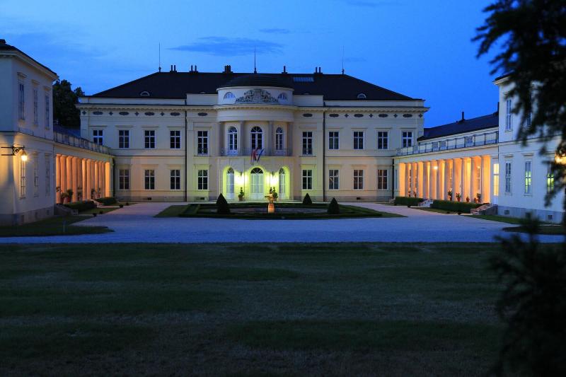 Károlyi Kastély Hotel & Restaurant - Genel