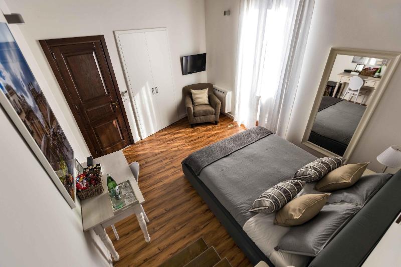 Casa Nostra - Oda