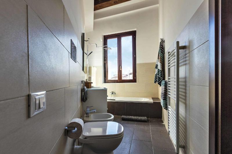 Casa Nostra - Oda