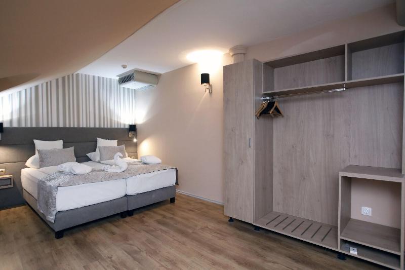 Laroba Wellness Hotel - Oda