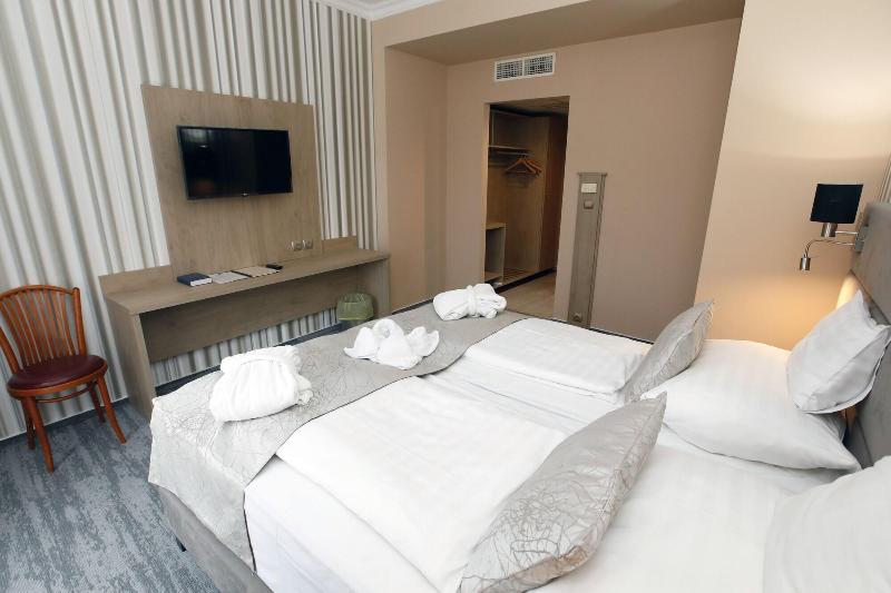 Laroba Wellness Hotel - Oda