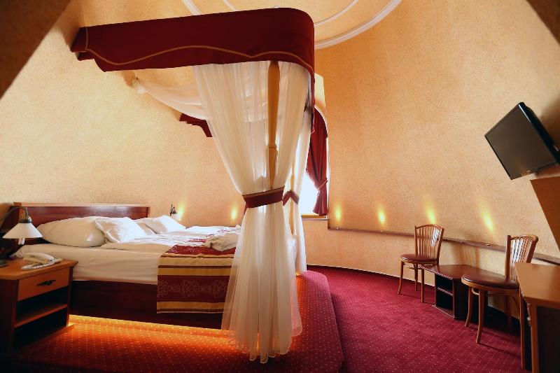 Laroba Wellness Hotel - Oda
