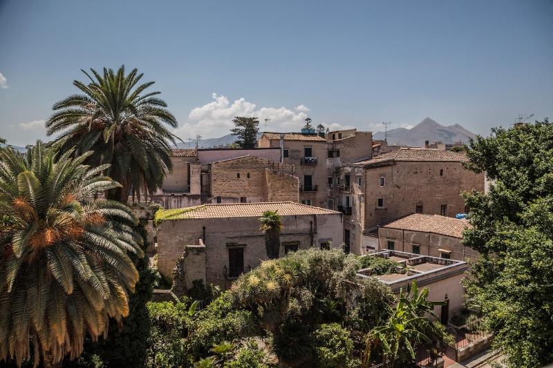 Camplus Guest Palermo - Teras