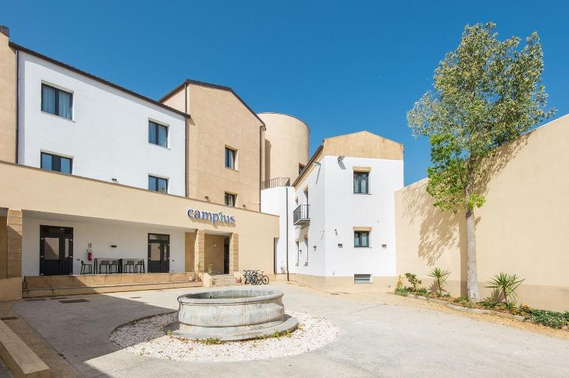 Camplus Guest Palermo - Teras