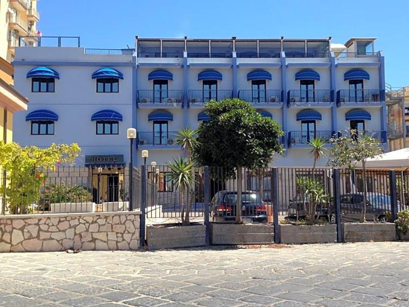 Hotel Al Faro - Genel
