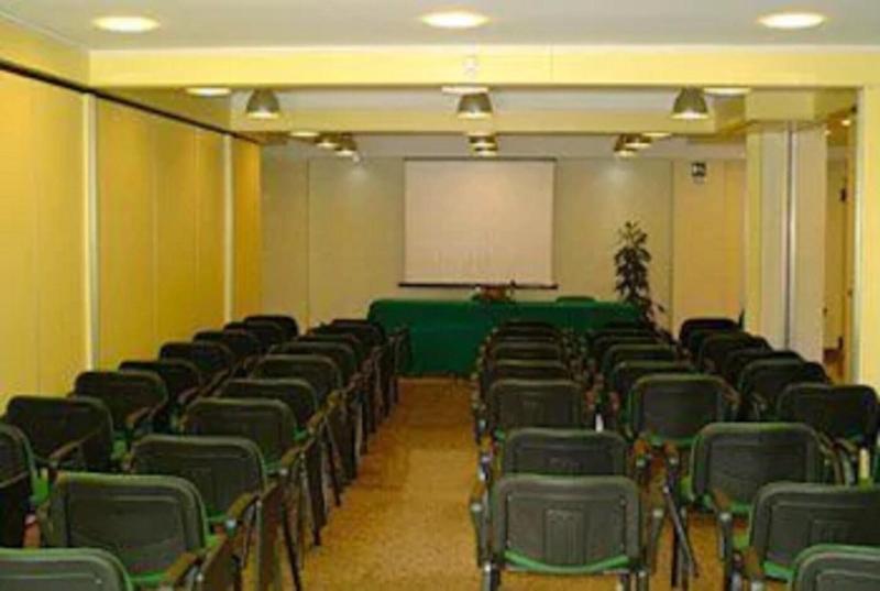 Albergo Lachea - Toplantı