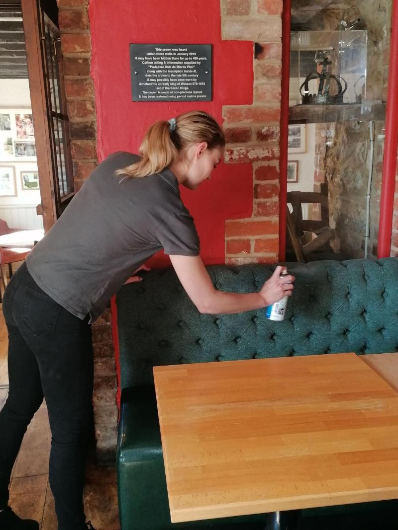 Crown At Aldbourne - Restoran
