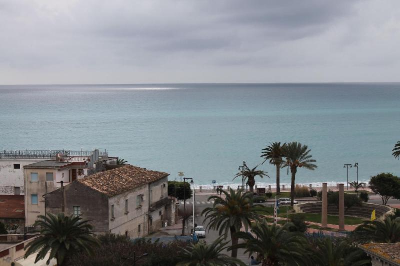 Mediterraneo - Genel