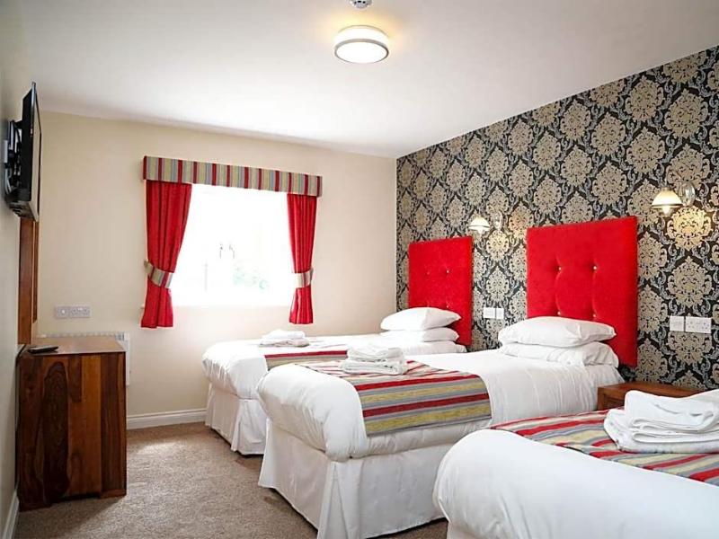 Cuttle Bridge Inn Hotel - Genel
