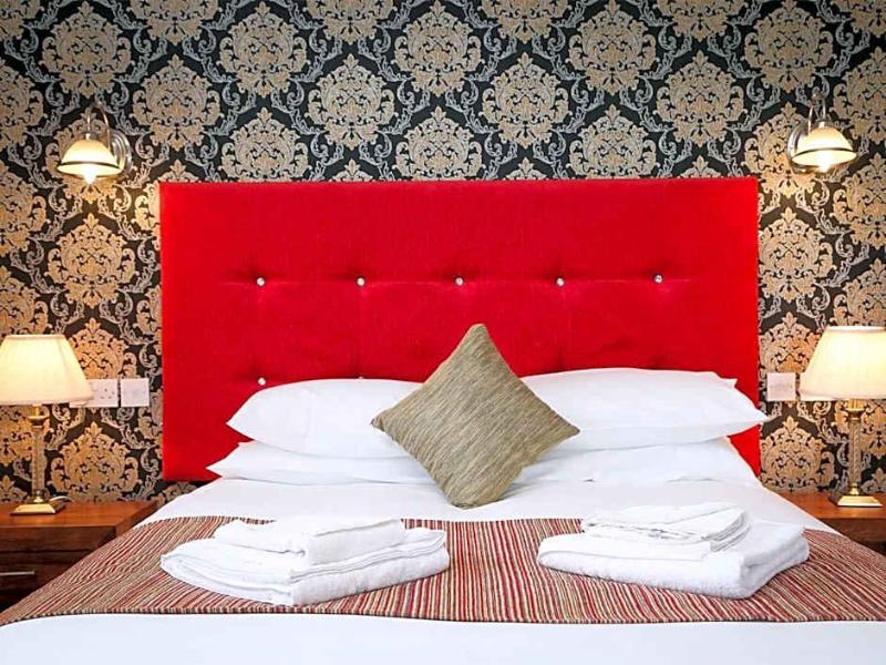 Cuttle Bridge Inn Hotel - Genel