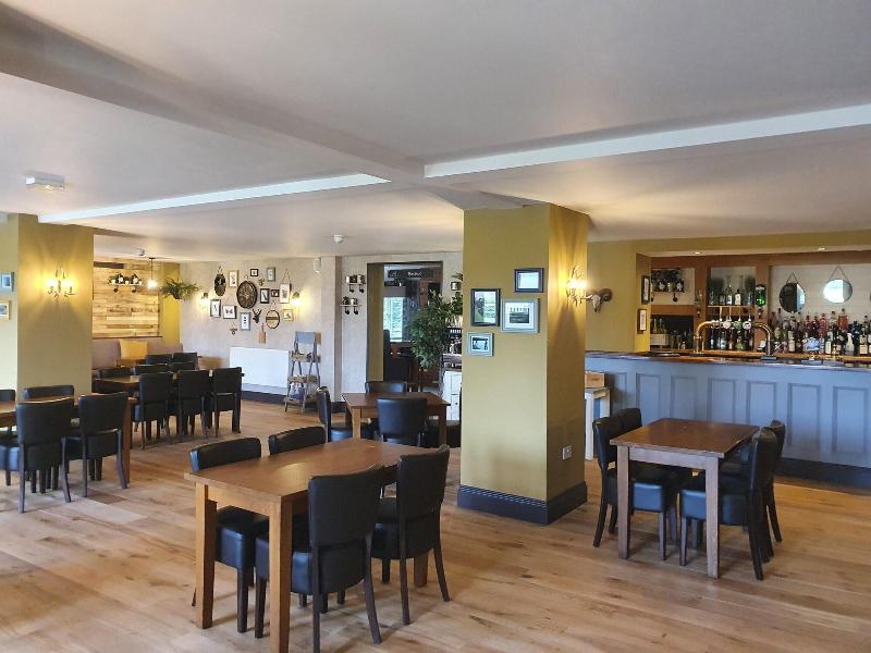 Cuttle Bridge Inn Hotel - Restoran