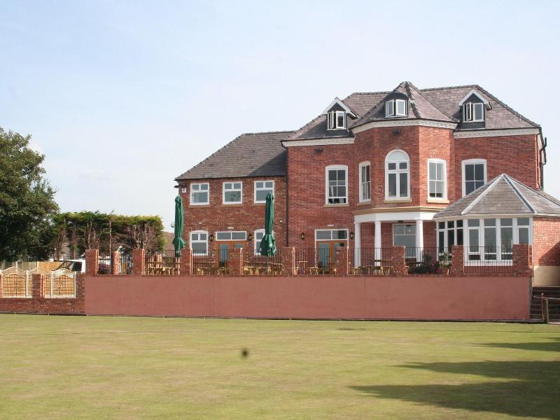 The Corbet Arms - Genel