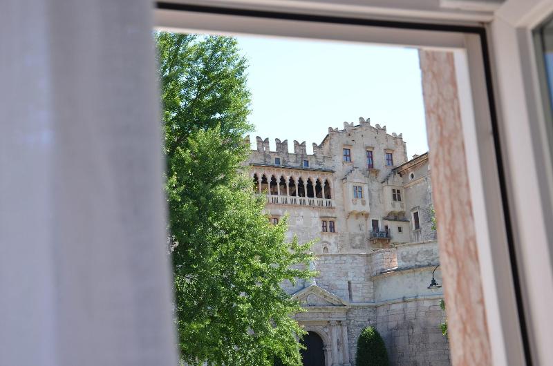 La Loggia Del Castello - Oda