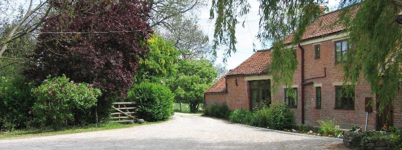 Brickfields Farm - Genel