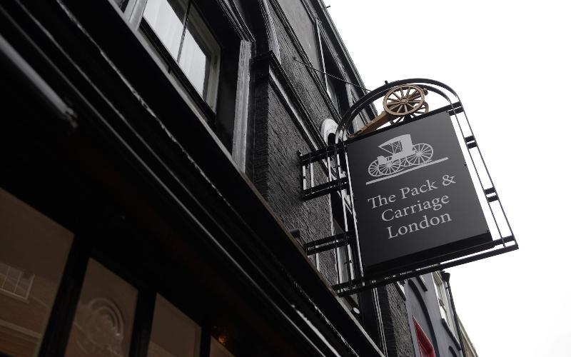 The Pack And Carriage London - Genel