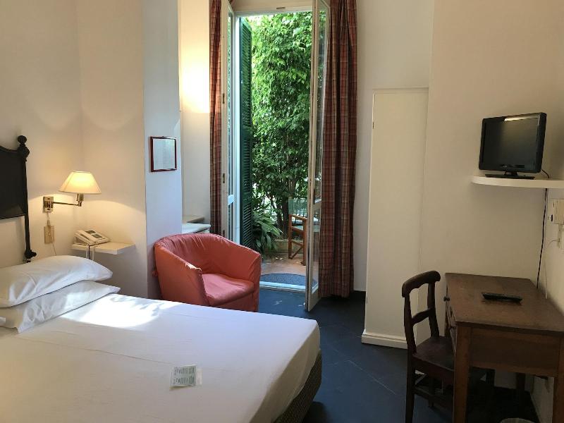 Hotel Beau Rivage - Oda