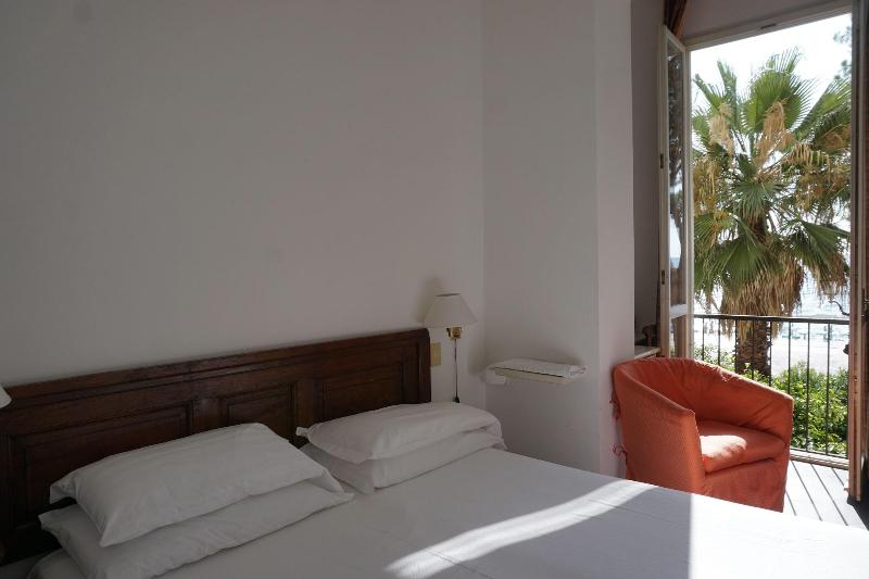 Hotel Beau Rivage - Oda