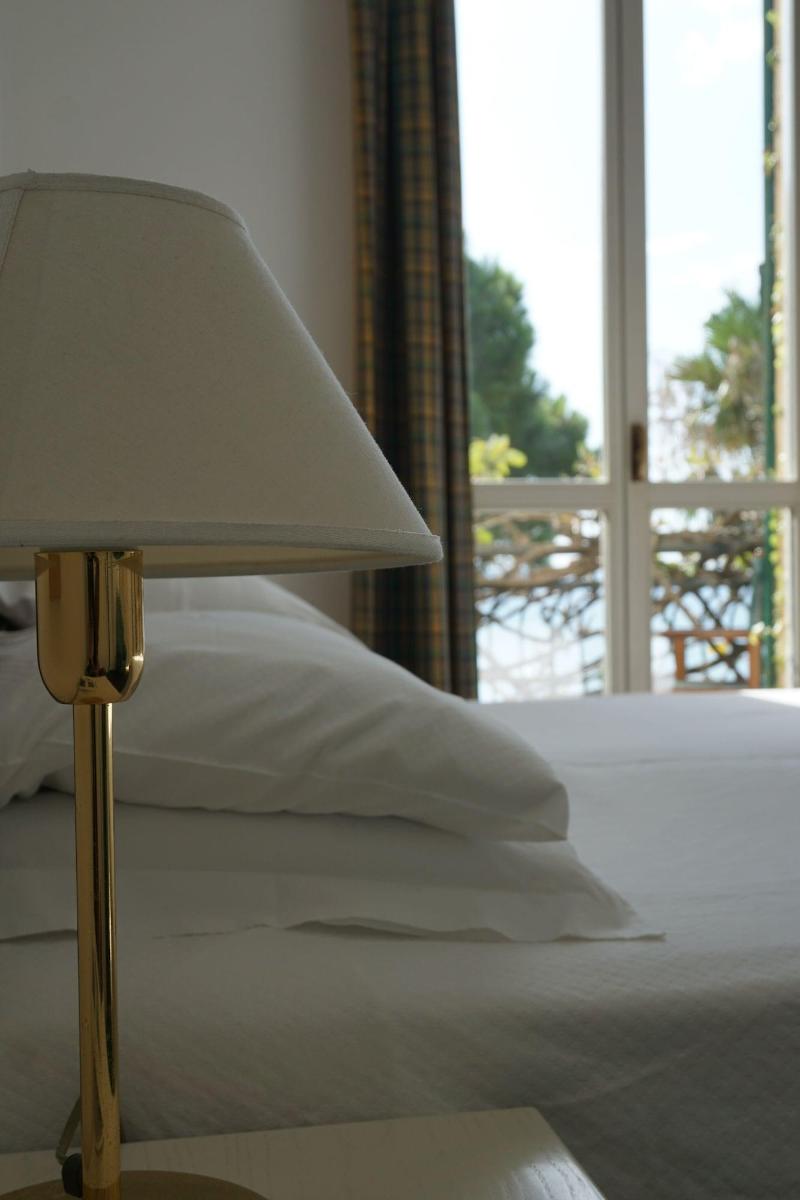 Hotel Beau Rivage - Oda