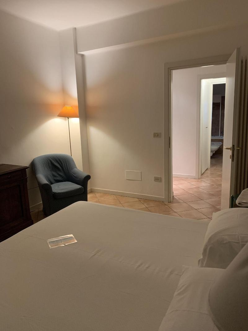 Hotel Beau Rivage - Oda