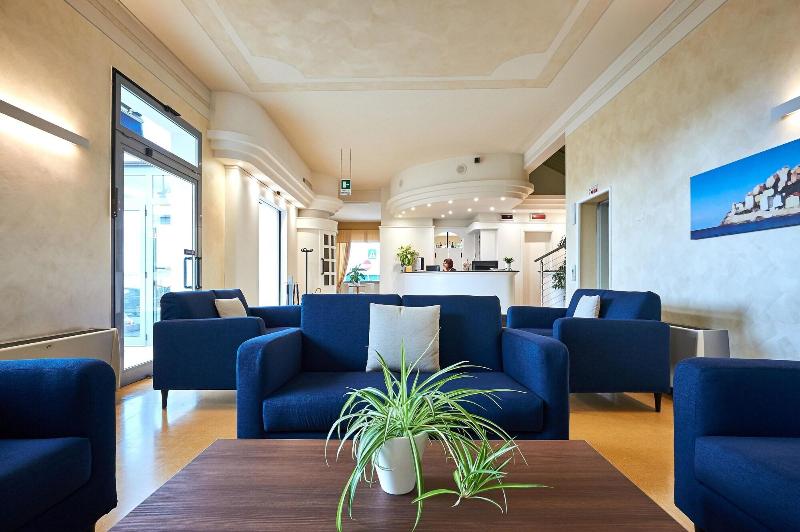 Hotel Croce Di Malta - Lobi