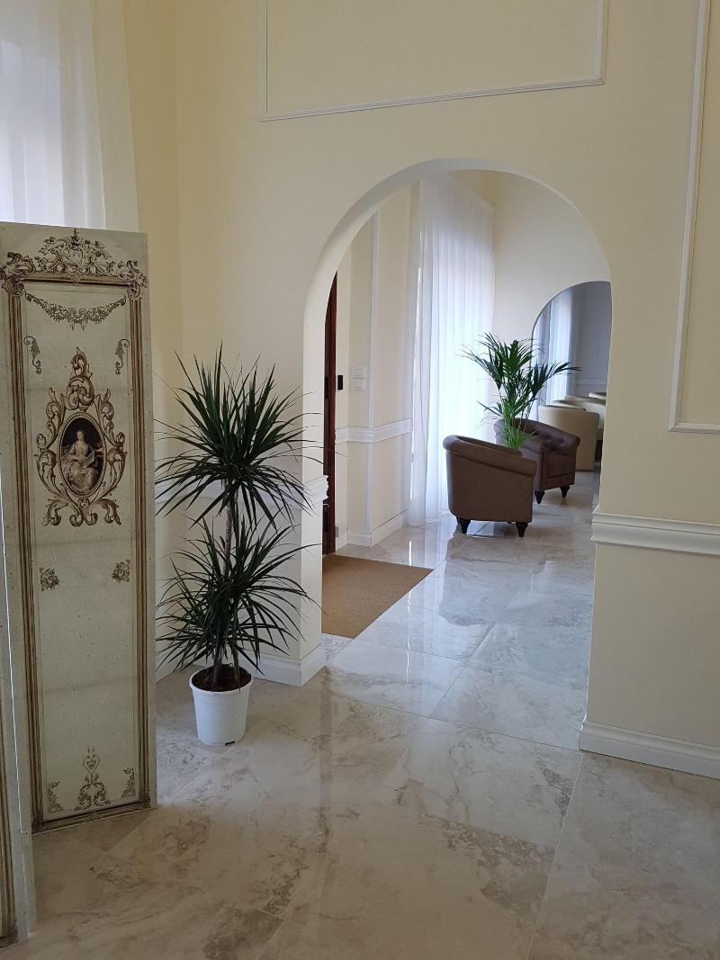 Hotel Regina Margherita - Lobi